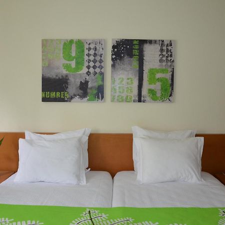 Abla Guest House Carcavelos  Szoba fotó