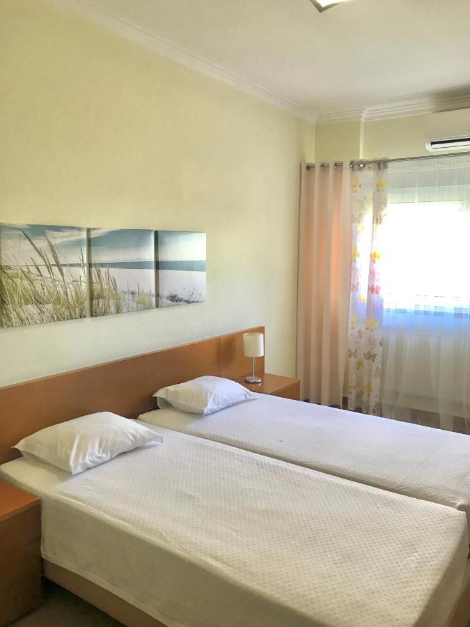 Abla Guest House Carcavelos  Kültér fotó